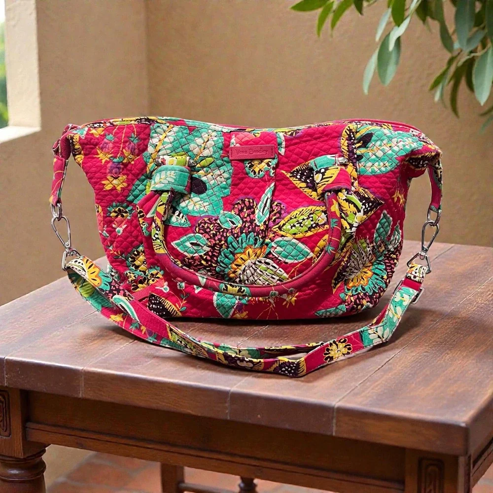 Vera Bradley Hadley East West Tote Rumba Red Floral Quilted‎ Tropical Satchel
